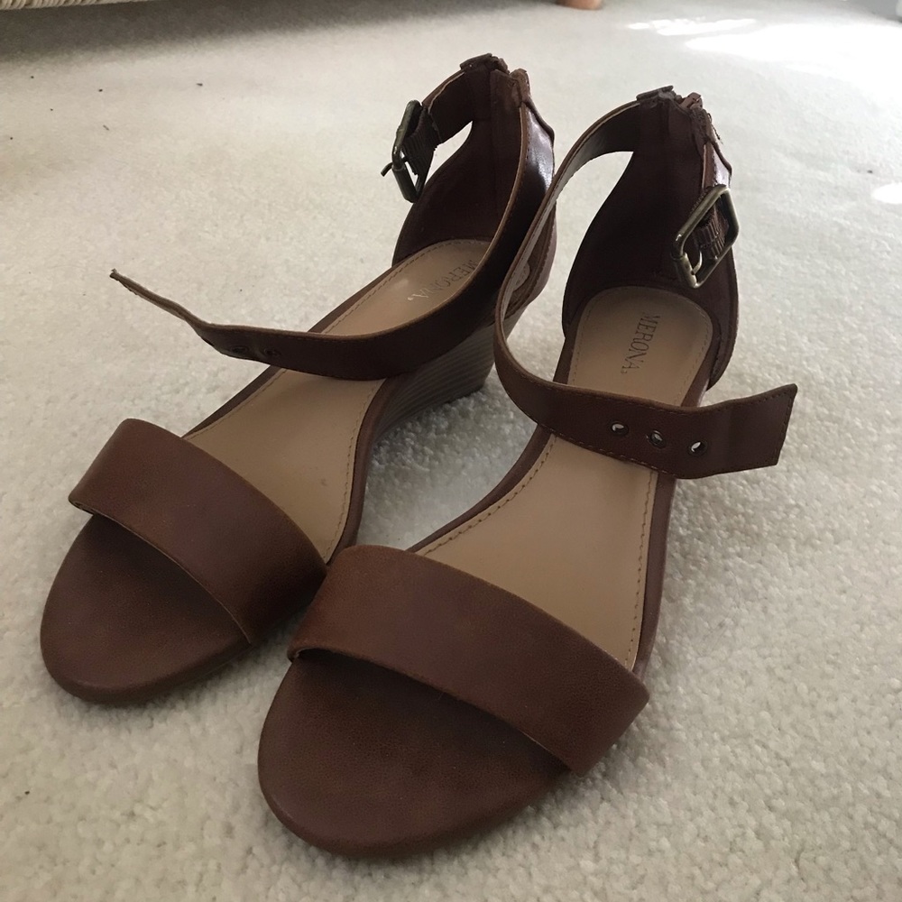 Merona Brown Healed Sandals